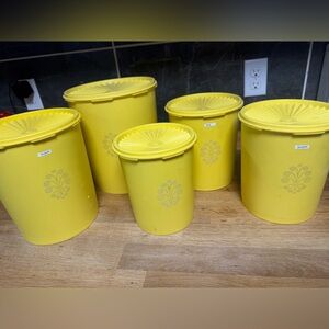 Vintage Tupperware 10pce canister set